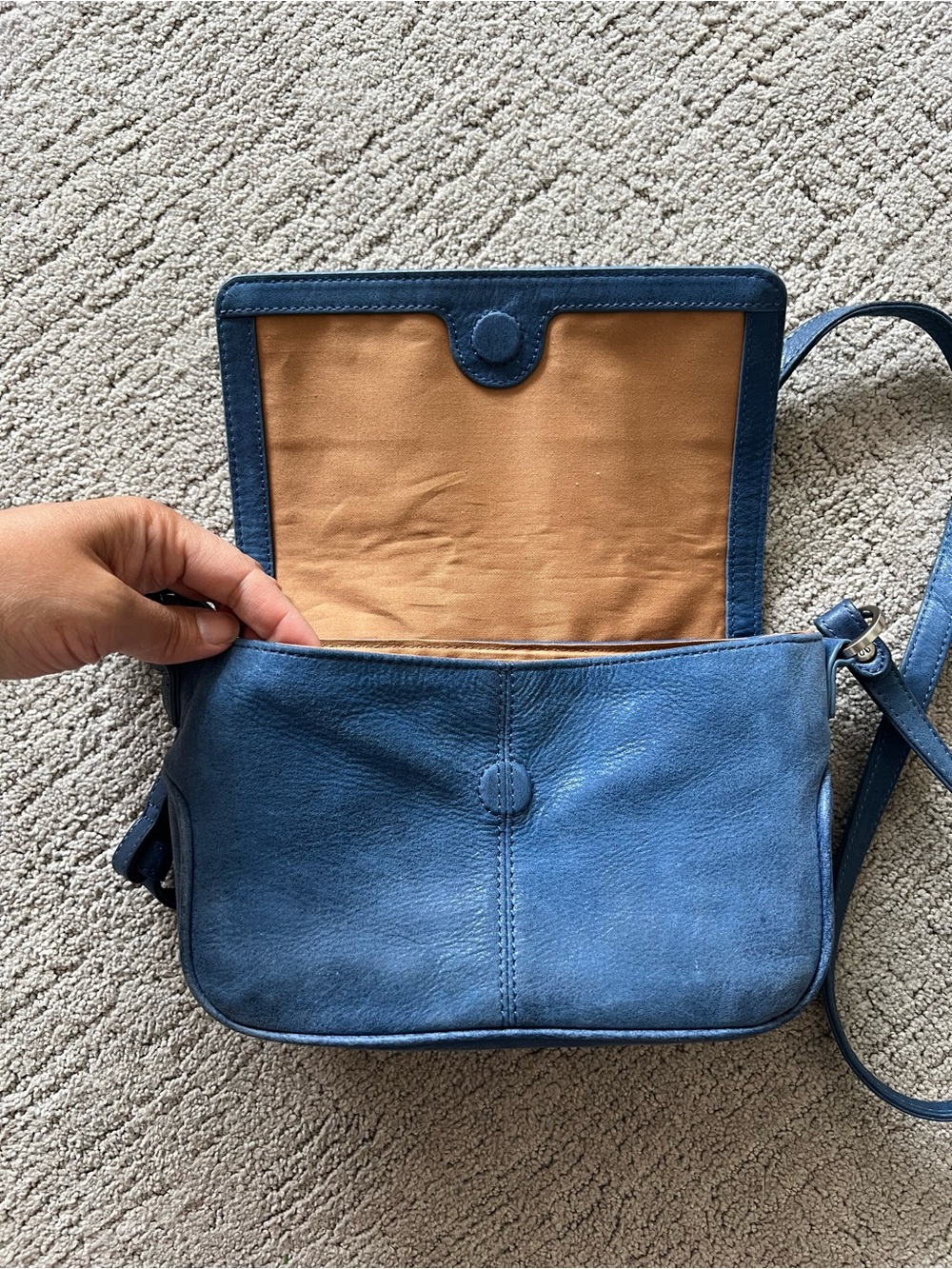 HOBO Blue Shiny Leather Crossbody Bag - Picture 12 of 16